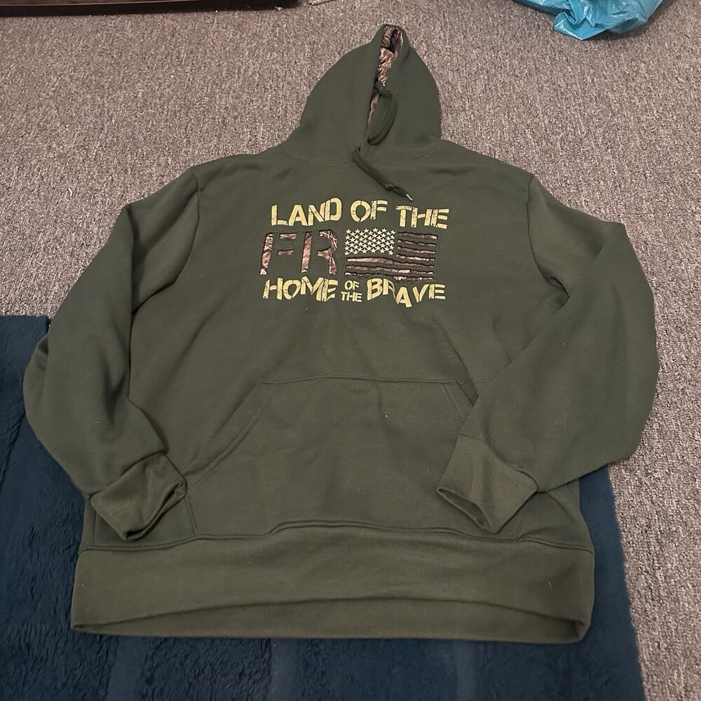 Mossy Oak Men's L Land of the Free Home of the Brave Camo Lined Hoodie Green
